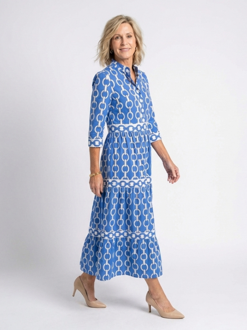 Ysolde | Elegant Chain Pattern Midi Dress with Three-Quarter Sleeves